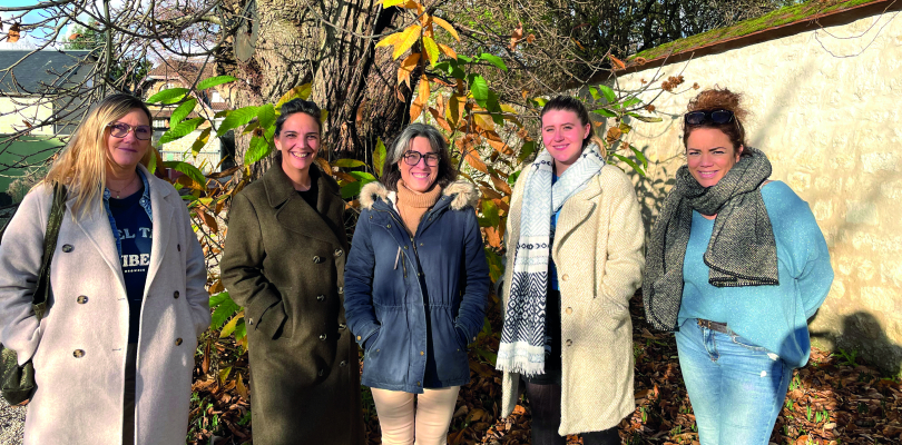 De gauche à droite, les agents recenseurs de la ville de Sceaux : Laurence Legrèle, Stéphanie Valeix, Sabrina Gavériaux, Elodie Da Rocha et Myriam Petit.